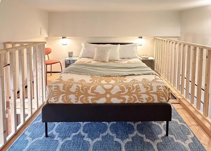 Loft In Centro Apartment *