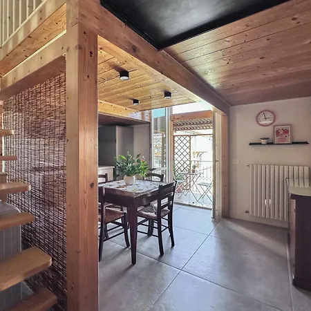 Loft In Centro Apartment